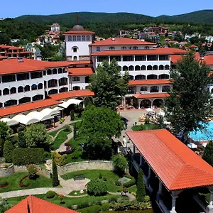 Rezort Helena Park, Sluneční pobřeží